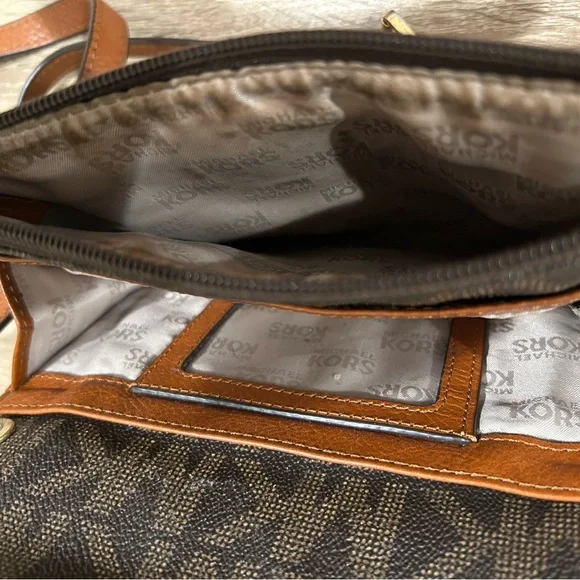 Michael Kors Signature Brown Logo Bag - Picture 10 of 13